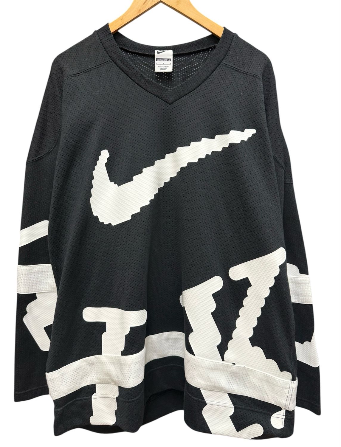 Pre Owned Nike Club Neo Varsity Hockey Jersey Size Medium (Oversized fit)