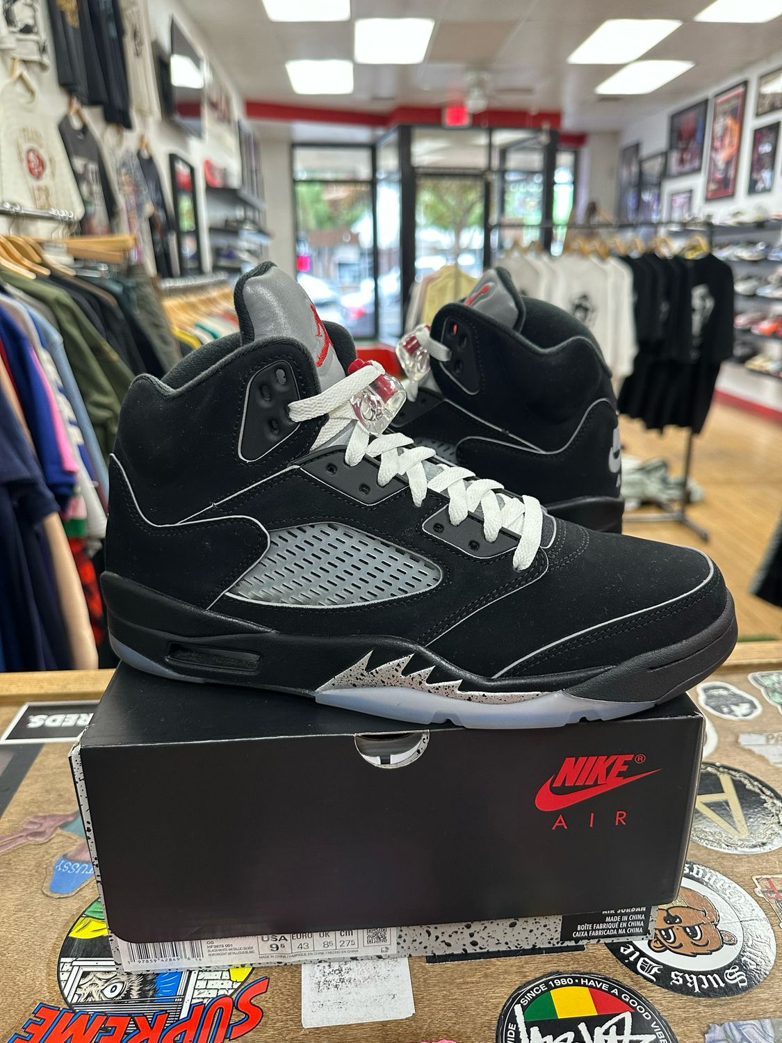 Jordan 5 Retro OG Black Metallic Reimagined Size 9.5 (WORN)