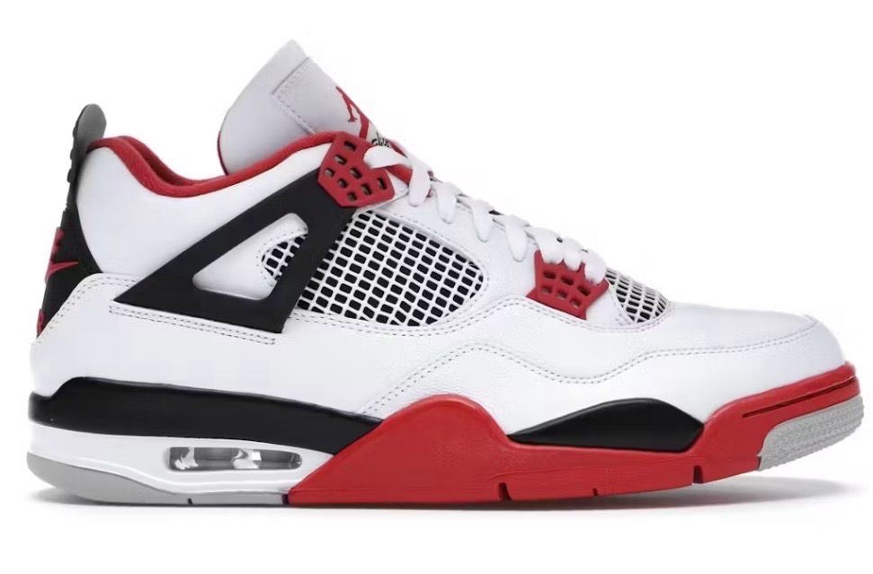 DS Jordan 4 Retro Fire Red (2020) Size 9