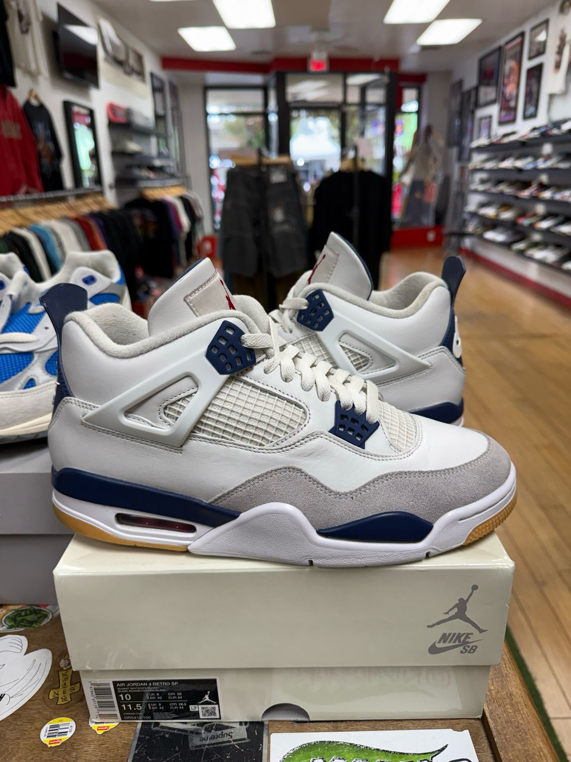 Jordan 4 Retro SB Navy Size 10 (WORN)