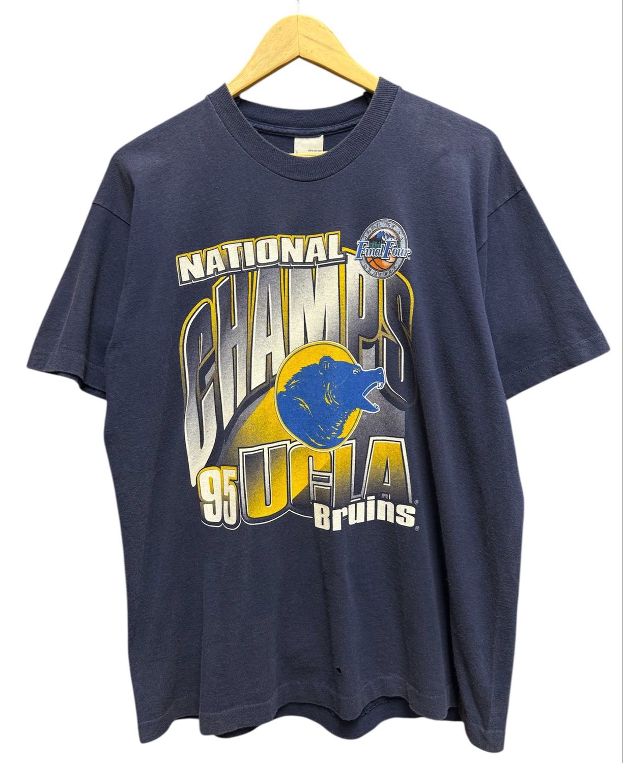 Vtg UCLA Bruins Tee Size L 22x29