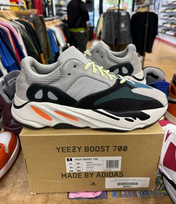 Pre Owned adidas Yeezy Boost 700 Wave Runner Size 11