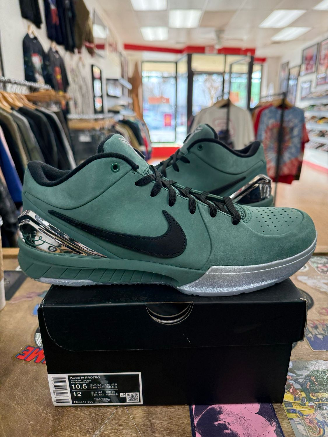 Nike Kobe 4 Protro Girl Dad Size 10.5 (CLEAN)