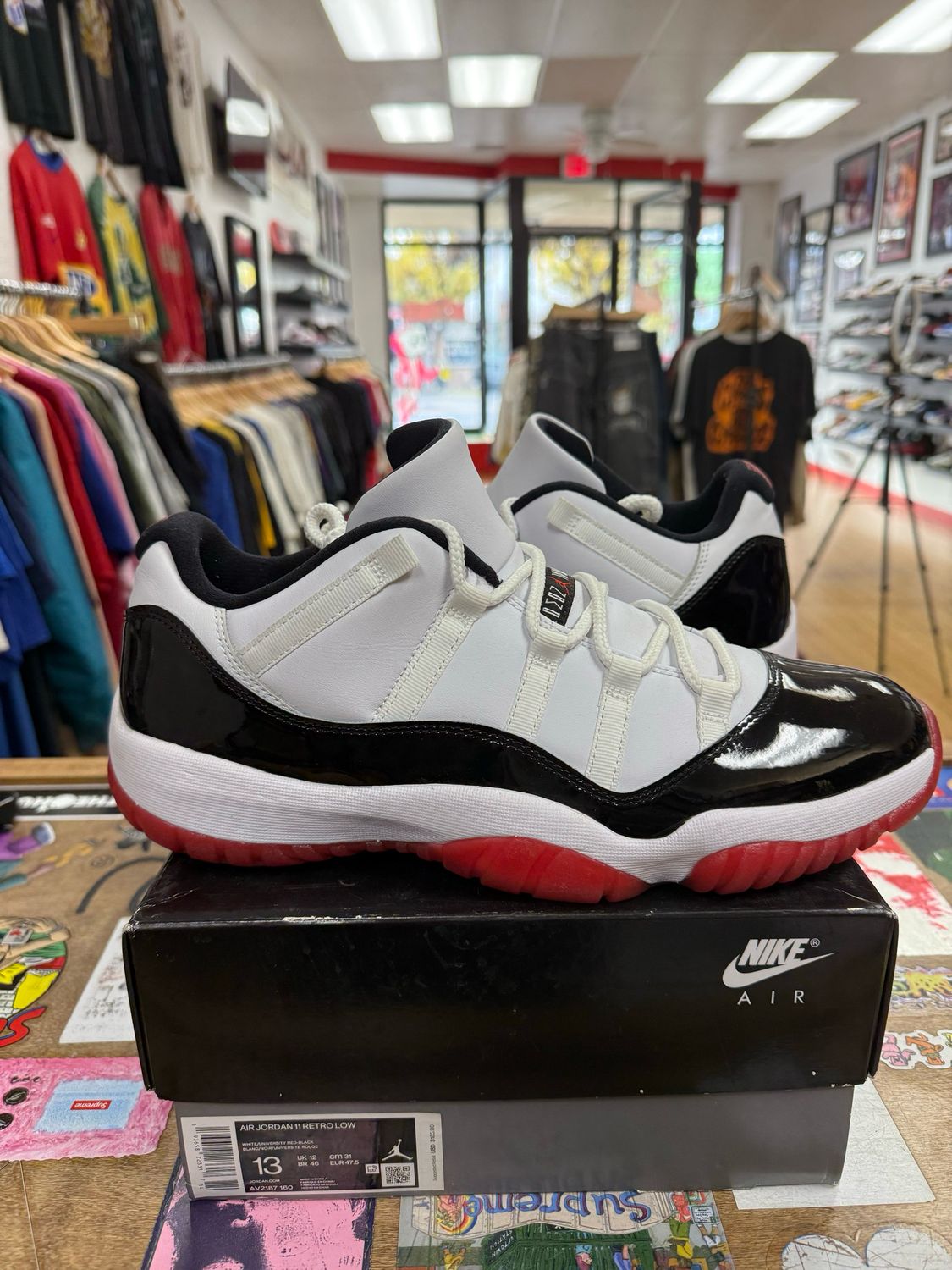 Pre Owned Jordan 11 Retro Low Concord Bred Size 13
