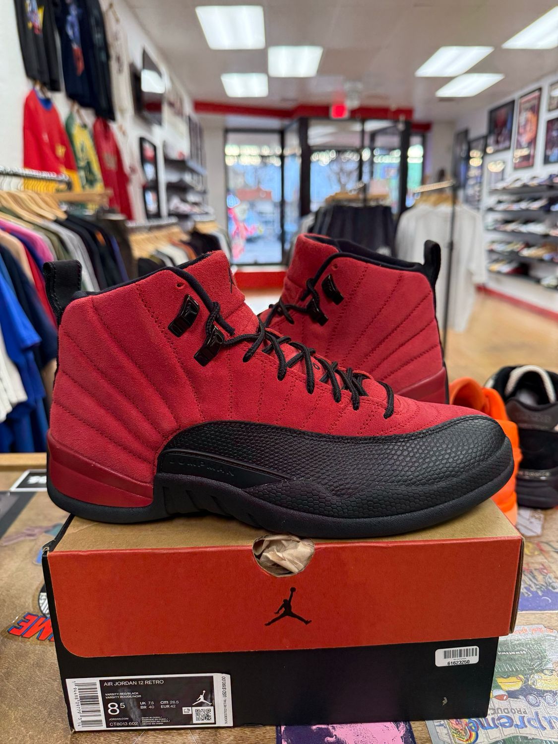 Jordan 12 Retro Reverse Flu Game Size 8.5 (WORN)