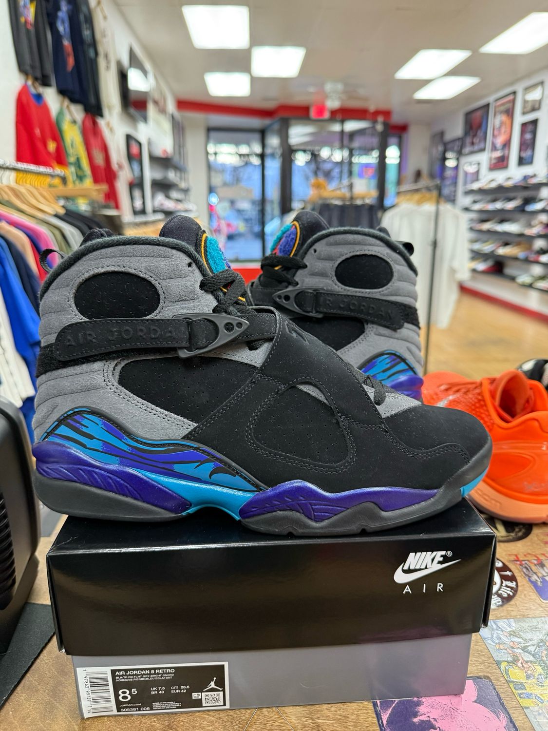 Jordan 8 Retro Aqua (2025) Size 8.5 (WORN)