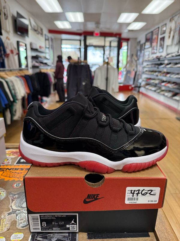 Lightly Worn Jordan 11 Retro Low Bred (2025) Size 8