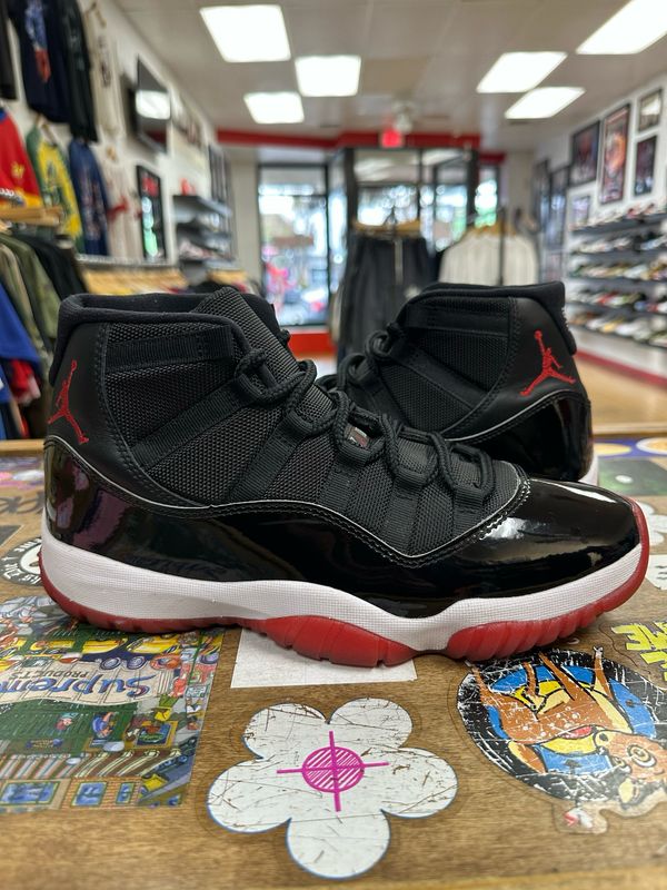 Jordan 11 Retro Playoffs Bred (2019) Size 9.5 (WORN)(NO BOX)