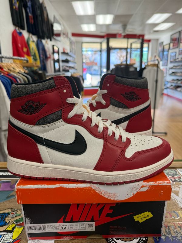 Jordan 1 Retro High OG Chicago Lost and Found Size 12 (Lightly Worn)