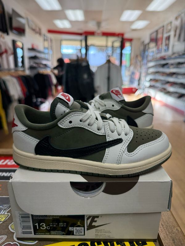 Lightly Worn Jordan 1 Retro Low OG SP Travis Scott Medium Olive (PS) Size 13c