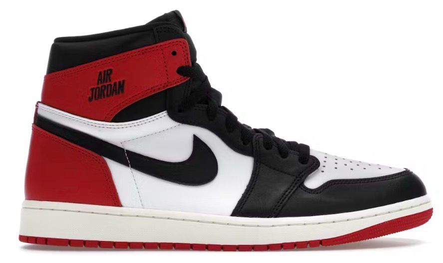 DS Jordan 1 Retro High OG Black Toe Reimagined Size 5