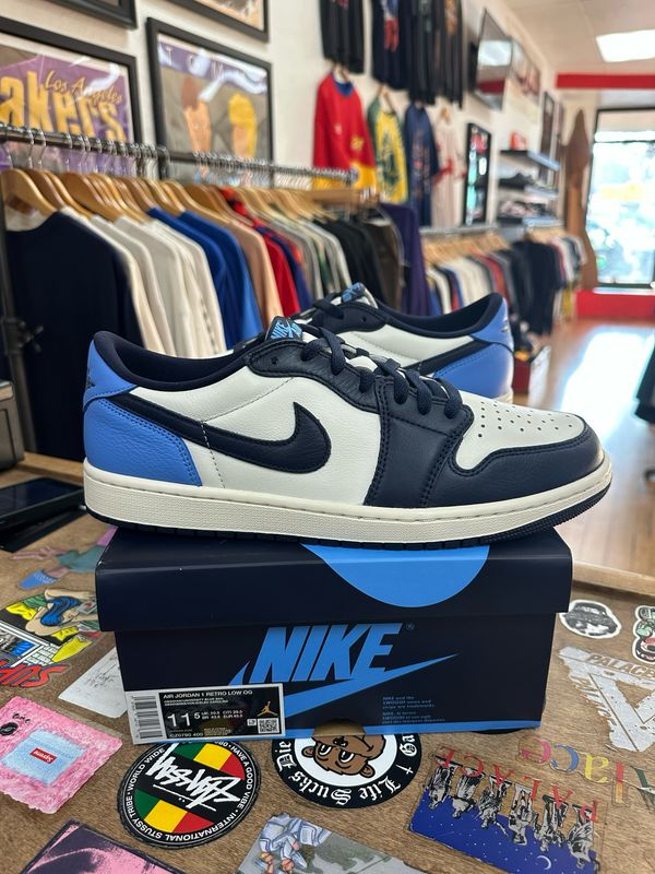 Jordan 1 Low OG Obsidian UNC Size 11.5 (Tried-ON)