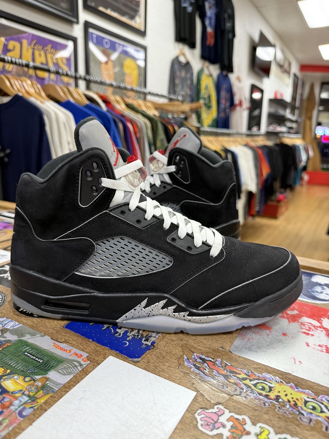 Jordan 5 Retro OG Black Metallic Reimagined Size 10.5 (WORN)(NO BOX)