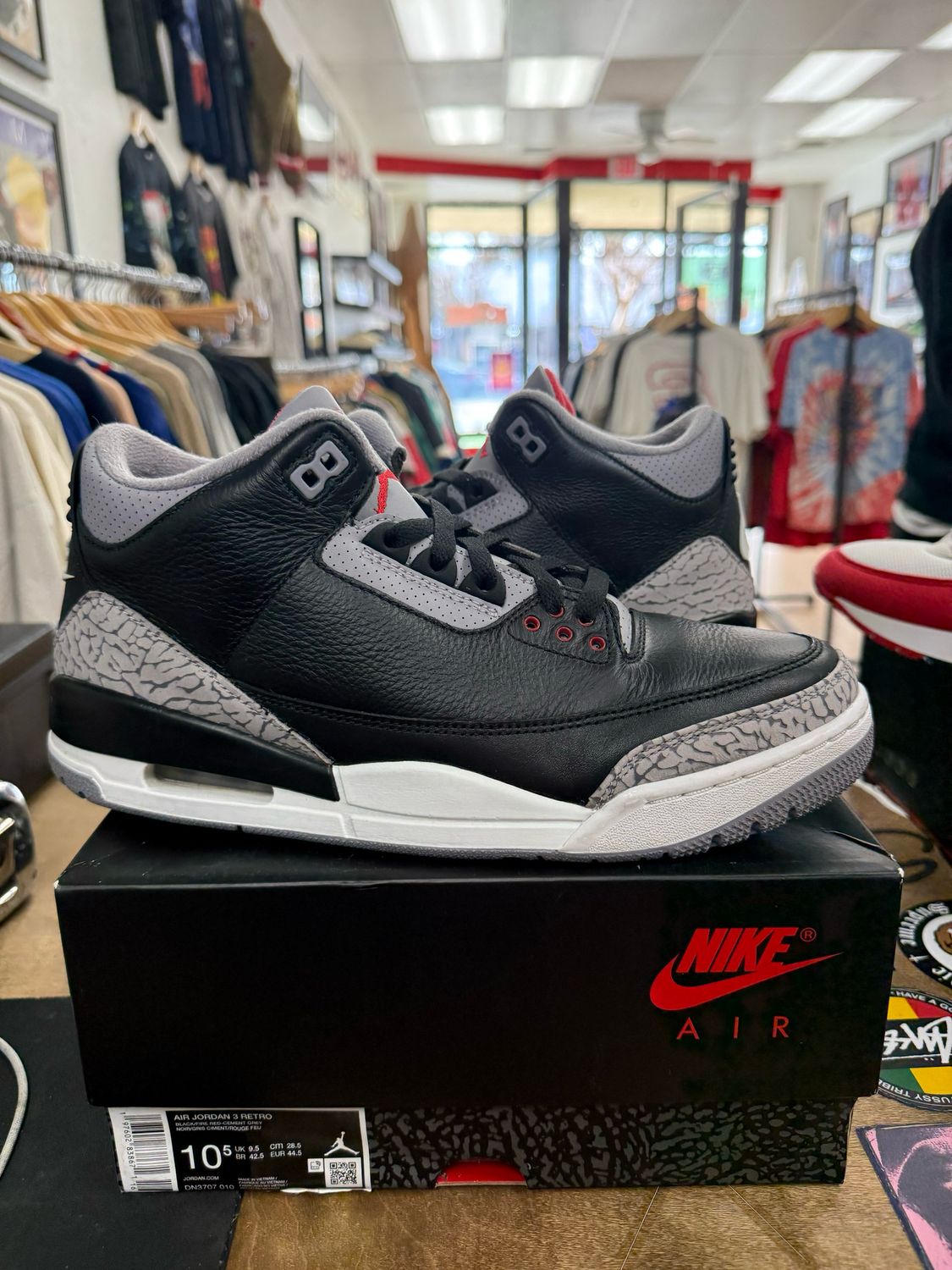 Pre Owned Jordan 3 Retro OG Black Cement (2024) Size 10.5
