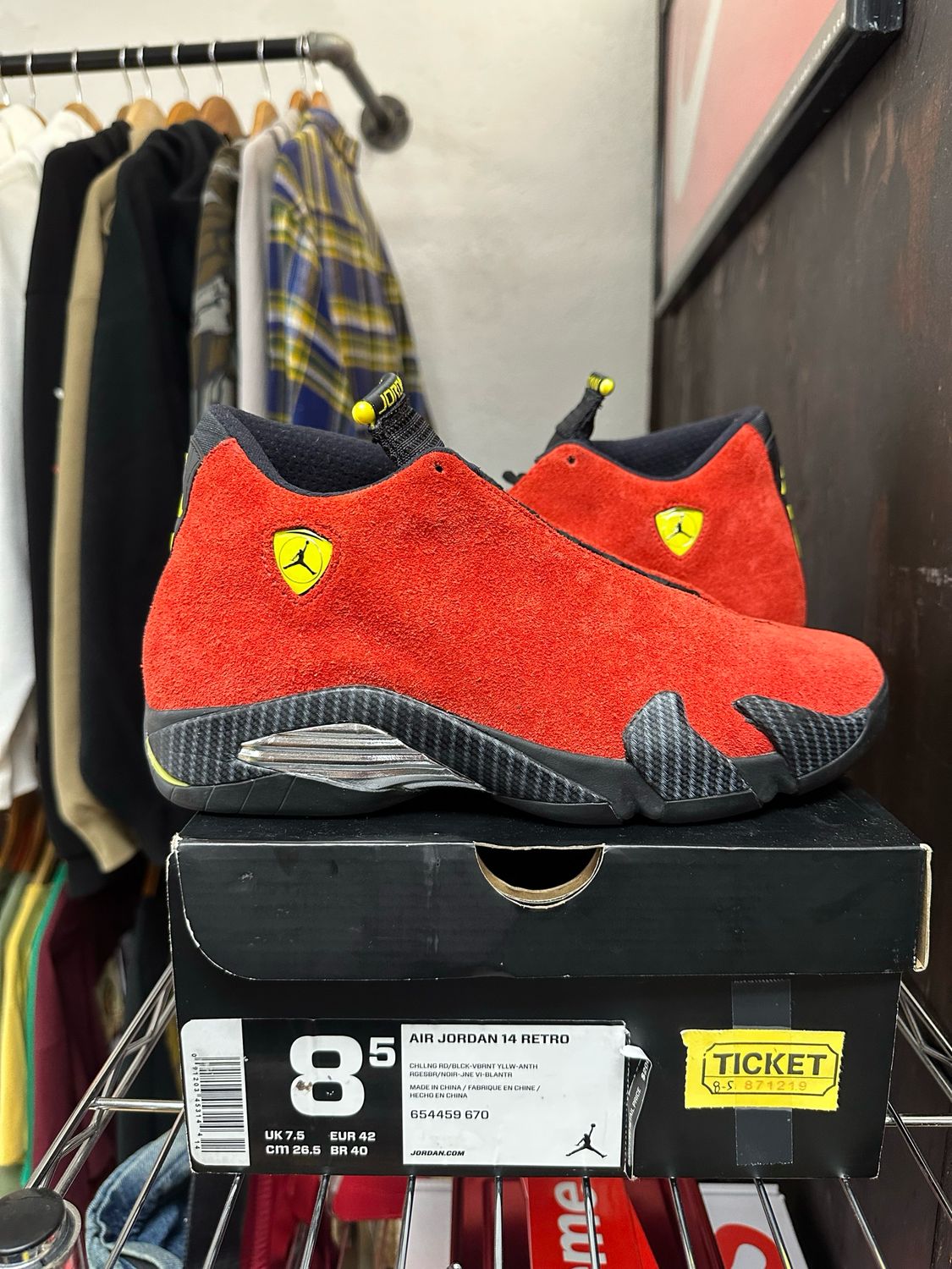 Jordan 14 Retro Challenge Red Size 8.5 (Pre-owned)