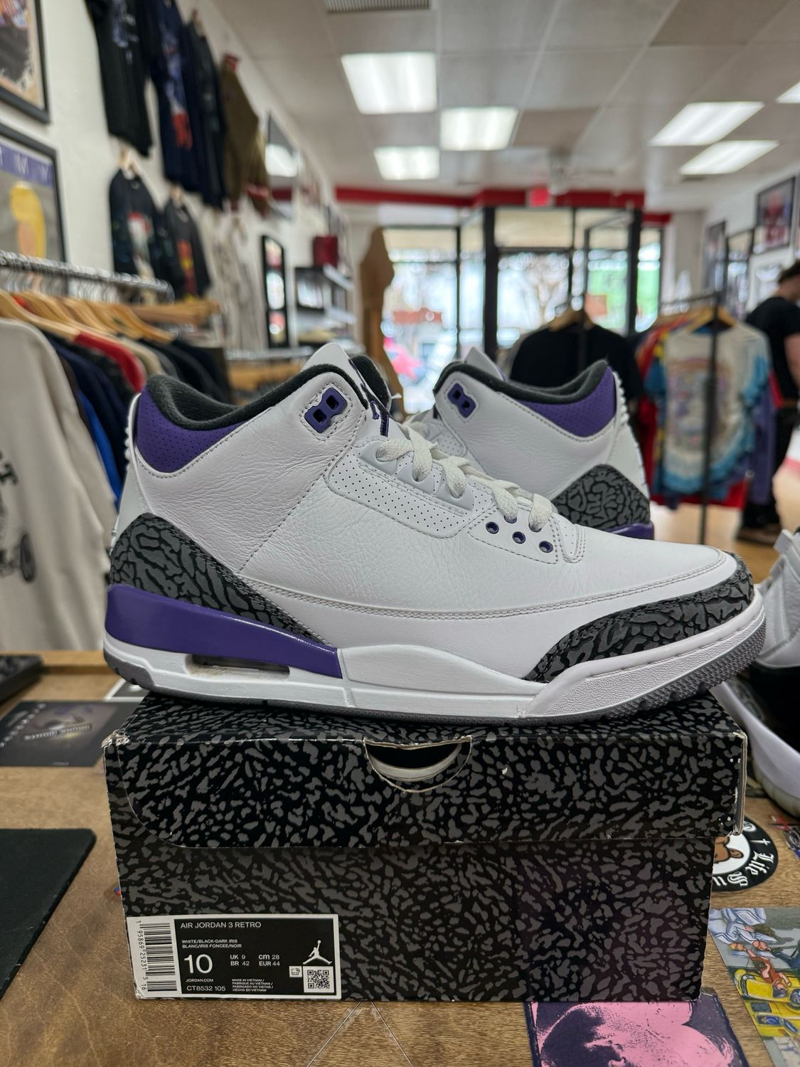Pre Owned Jordan 3 Retro Dark Iris Size 10