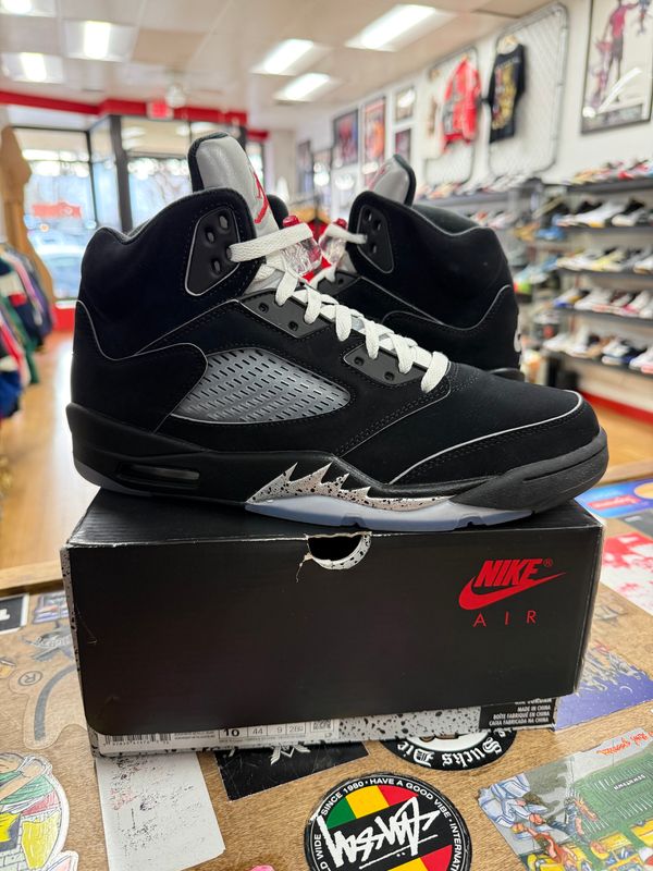 Jordan 5 Retro OG Black Metallic Reimagined Size 10 (CLEAN)