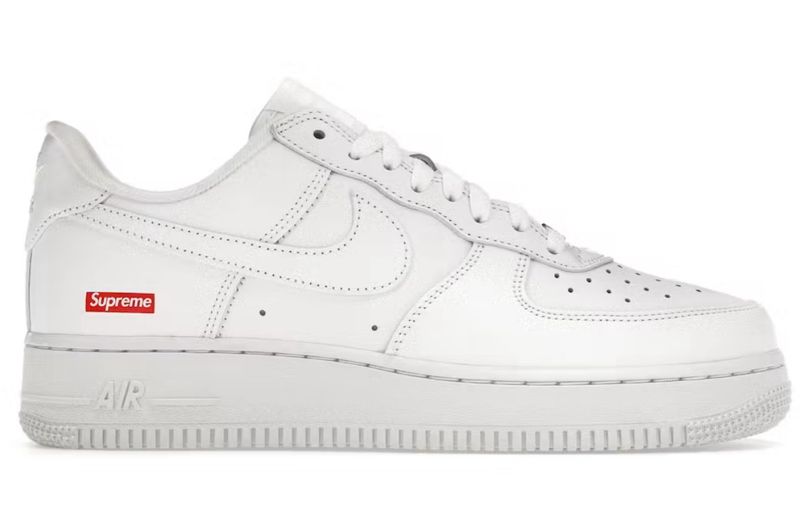 Nike Air Force 1 Low Supreme White Size 11 (NEW)