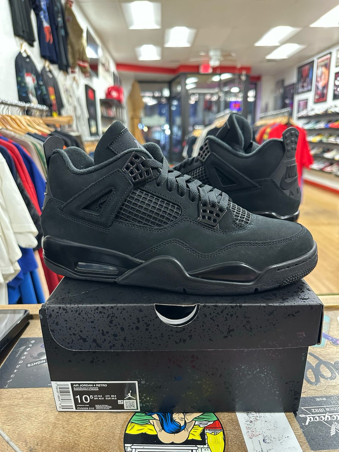 Jordan 4 Retro Black Cat (2025) Size 10.5 (Lightly Worn), Size: 10.5