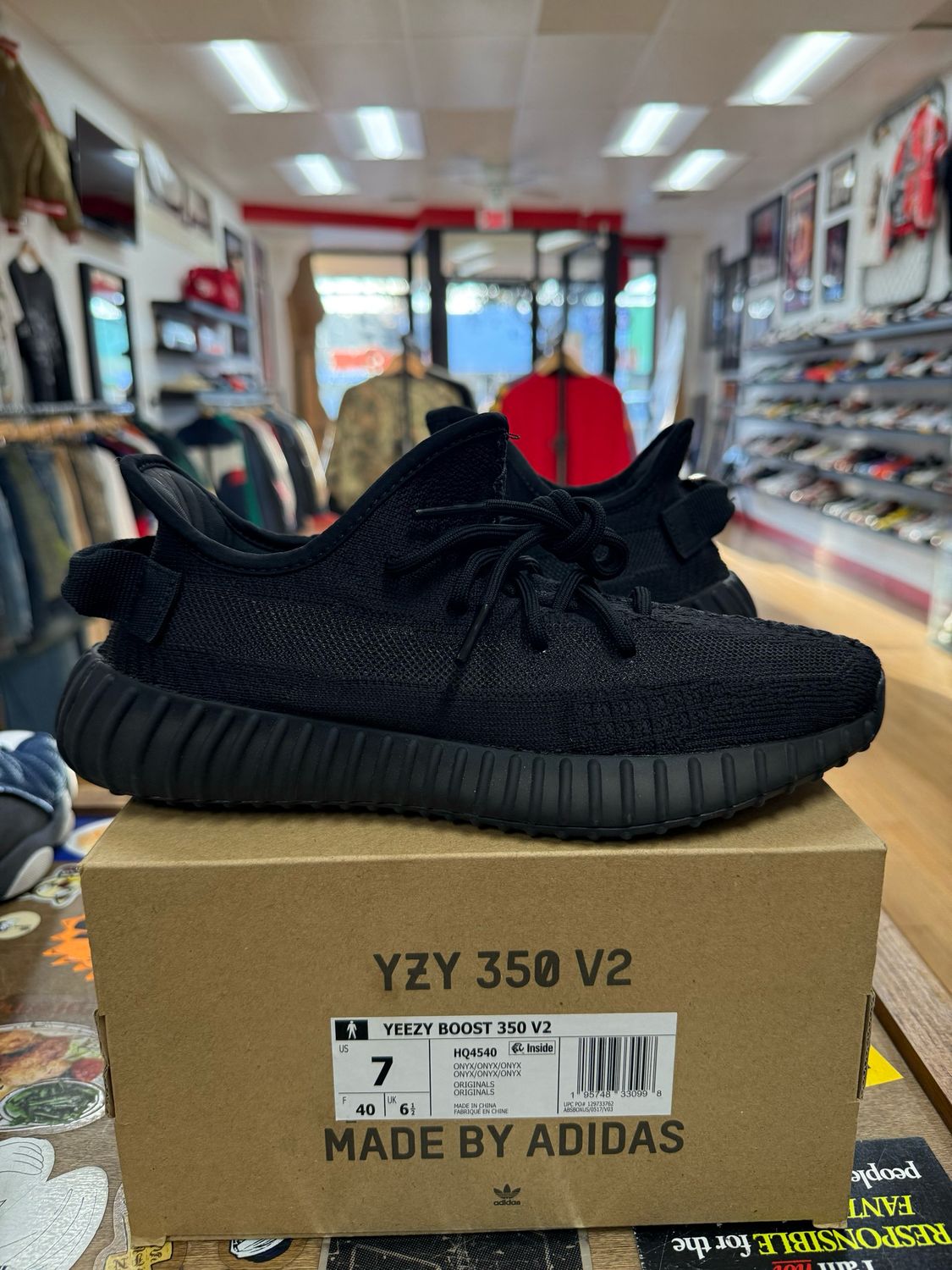 Pre Owned adidas Yeezy Boost 350 V2 Onyx Size 7