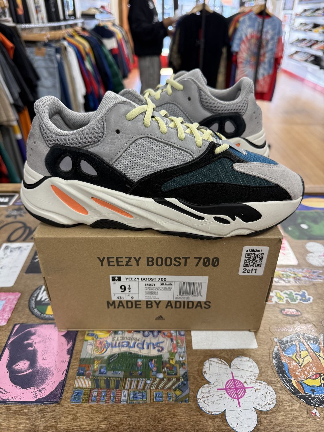 adidas Yeezy Boost 700 Wave Runner Size 9.5 (WORN)