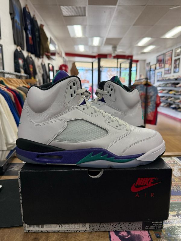 Pre Owned Jordan 5 Retro Grape (2025) Size 13