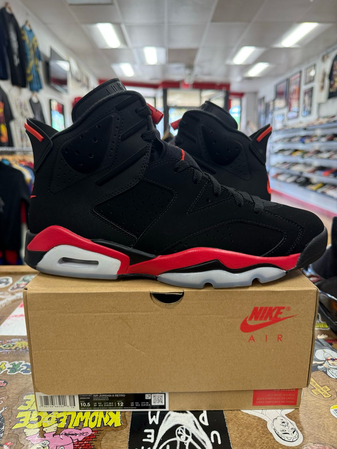 Jordan 6 Retro Infrared Salesman Size 10.5 (Lightly WORN)