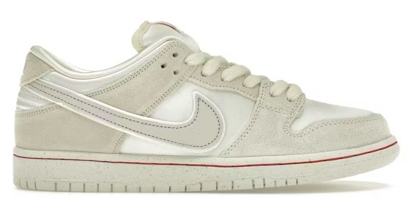 DS Nike SB Dunk Low City of Love Light Bone Size 10 *NO BOX*