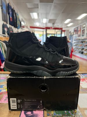 Pre Owned Jordan 11 Retro Cap and Gown Size 8.5