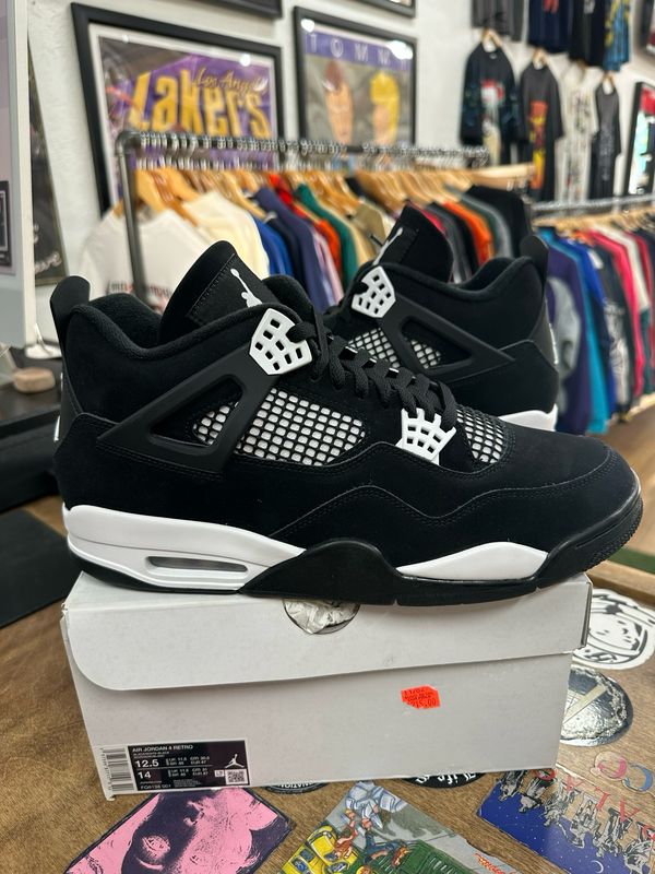 Jordan 4 Retro White Thunder Size 12.5  (Tried-ON)