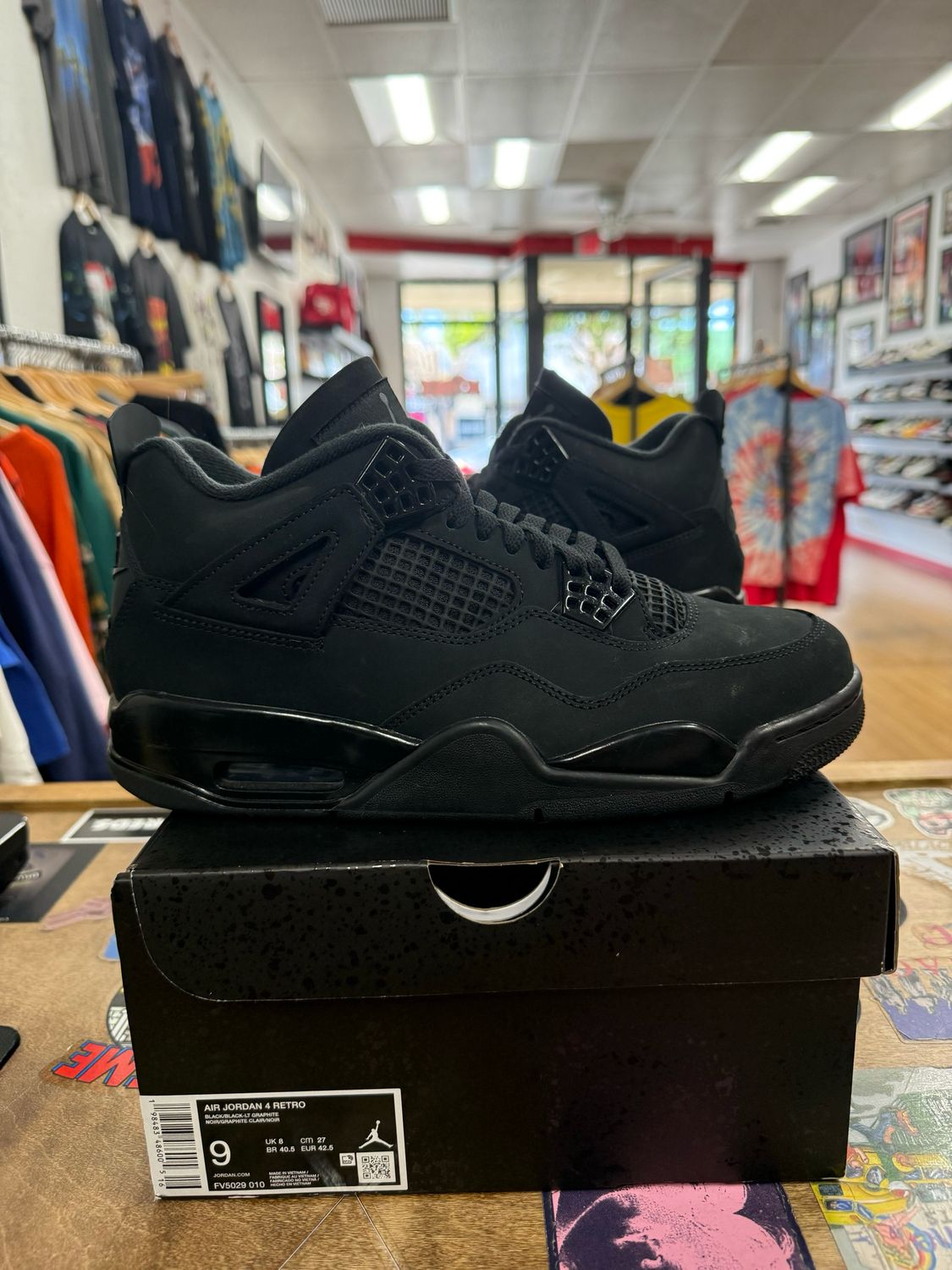 Pre Owned Jordan 4 Retro Black Cat (2025) Size 9