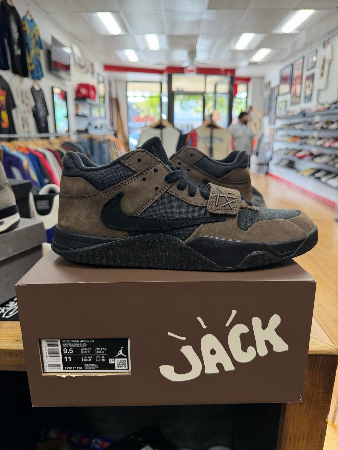 Pre-Owned Jordan Jumpman Jack TR Travis Scott Dark Mocha Size 9.5