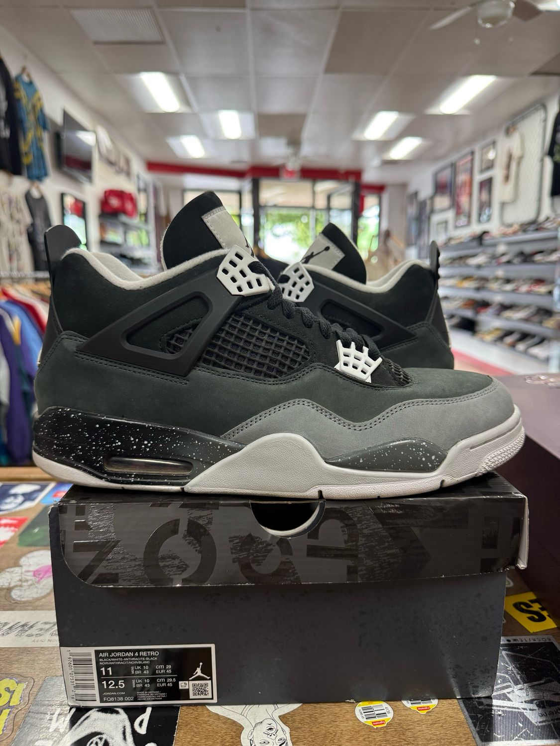 Jordan 4 Retro Fear (2024) Size 11 (WORN)