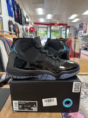 Pre Owned Jordan 11 Retro Gamma Blue (2025) Size 8.5