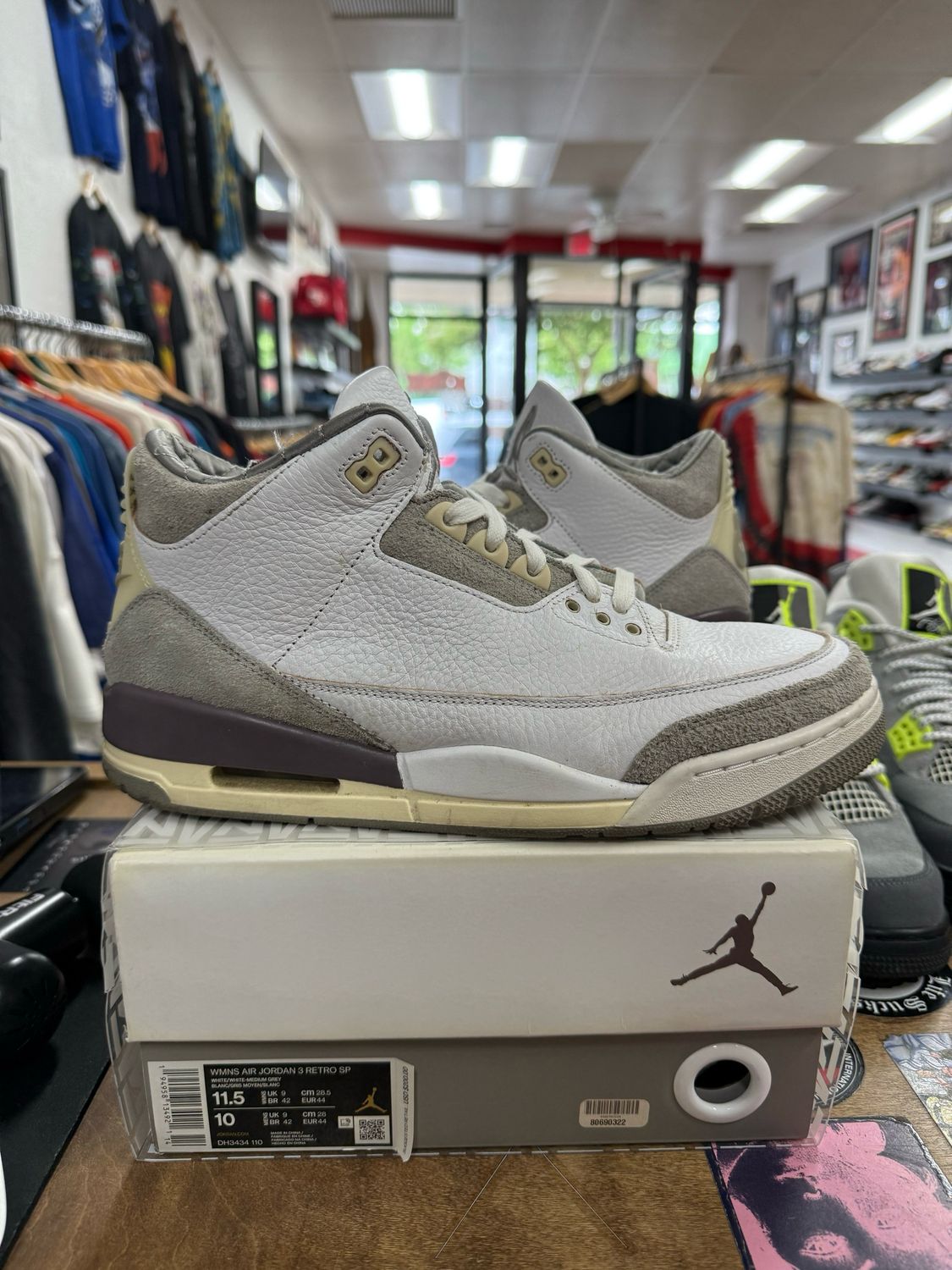 Pre Owned Jordan 3 Retro SP A Ma Maniére (Women' s) Size 11.5W,10M