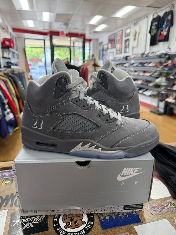 Jordan 5 Retro Wolf Grey (2026) Size 10.5 (LIGHTLY WORN)