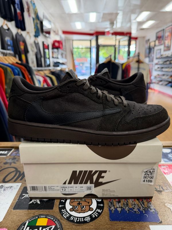 Jordan 1 Retro Low OG SP Travis Scott Velvet Brown Size 12 (Pre-Owned)