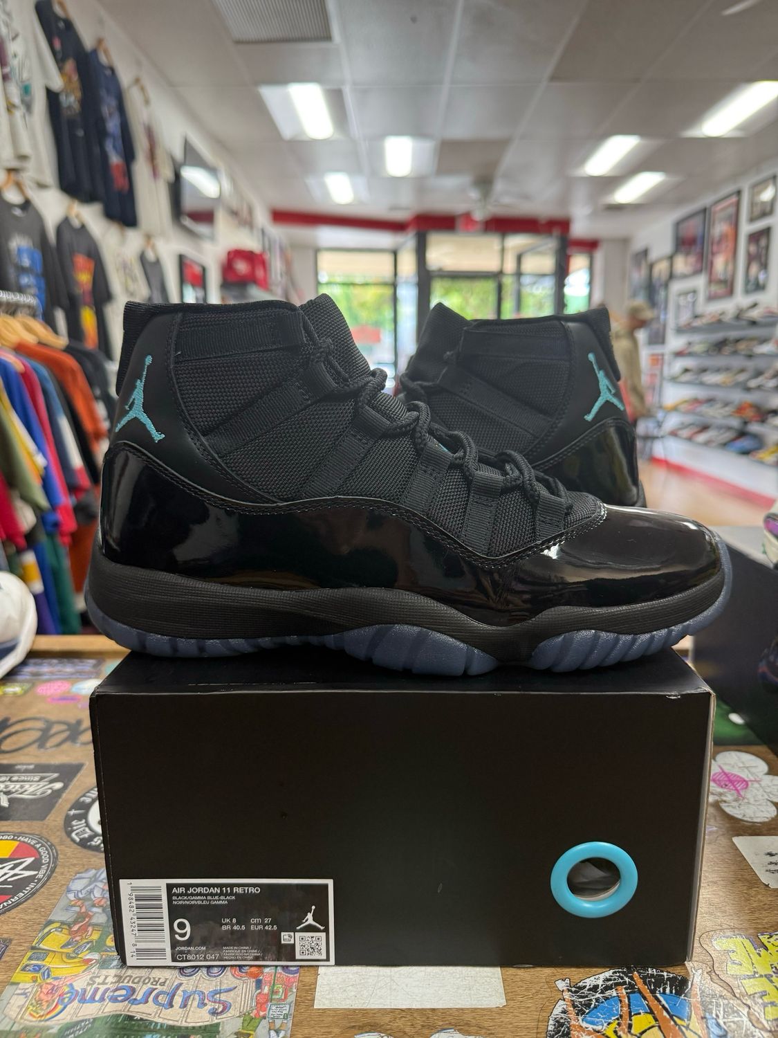 Jordan 11 Retro Gamma Blue (2025) Size 9 (Lightly Worn)