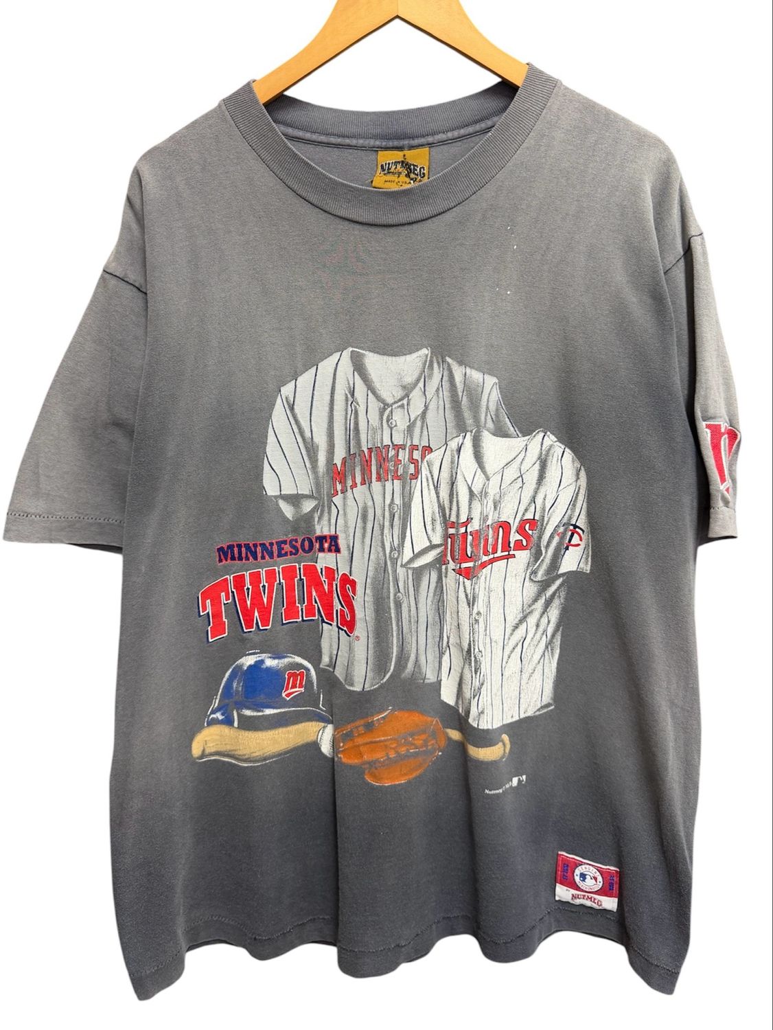 90's Minnesota Twins Nutmeg Tee Size Large