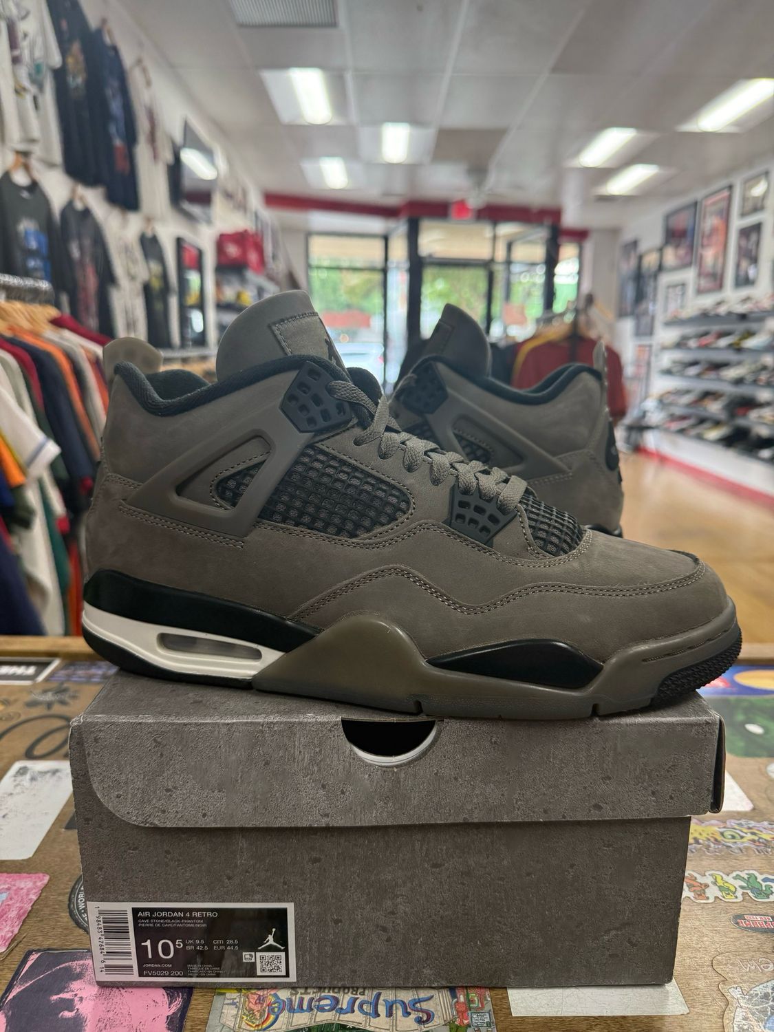 Jordan 4 Retro Cave Stone Size 10.5 (Lightly WORN)