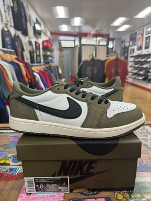 Lightly Worn Jordan 1 Retro Low Medium Olive Size 10