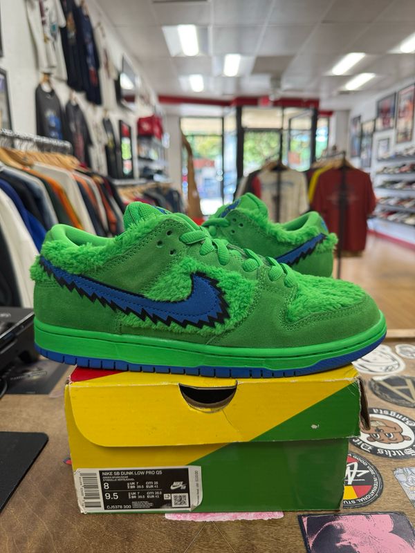 Nike SB Dunk Low Grateful Dead Bears Green Size 8 (WORN)