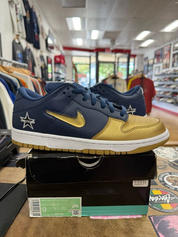 Nike SB Dunk Low Supreme Jewel Swoosh Gold Size 9 (WORN)