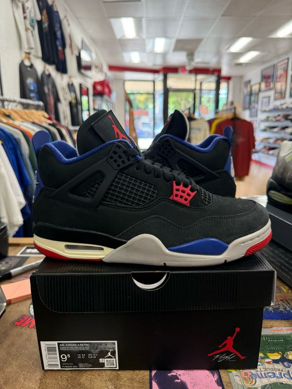 Pre Owned Jordan 4 Retro Rare Air (White Lettering) Size 9.5
