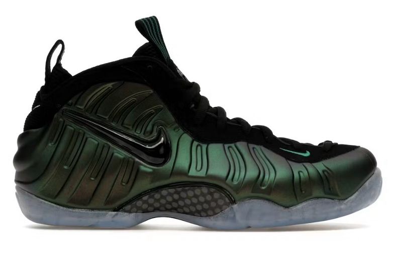 DS Nike Air Foamposite Pro Pine Green (2025) Size 9
