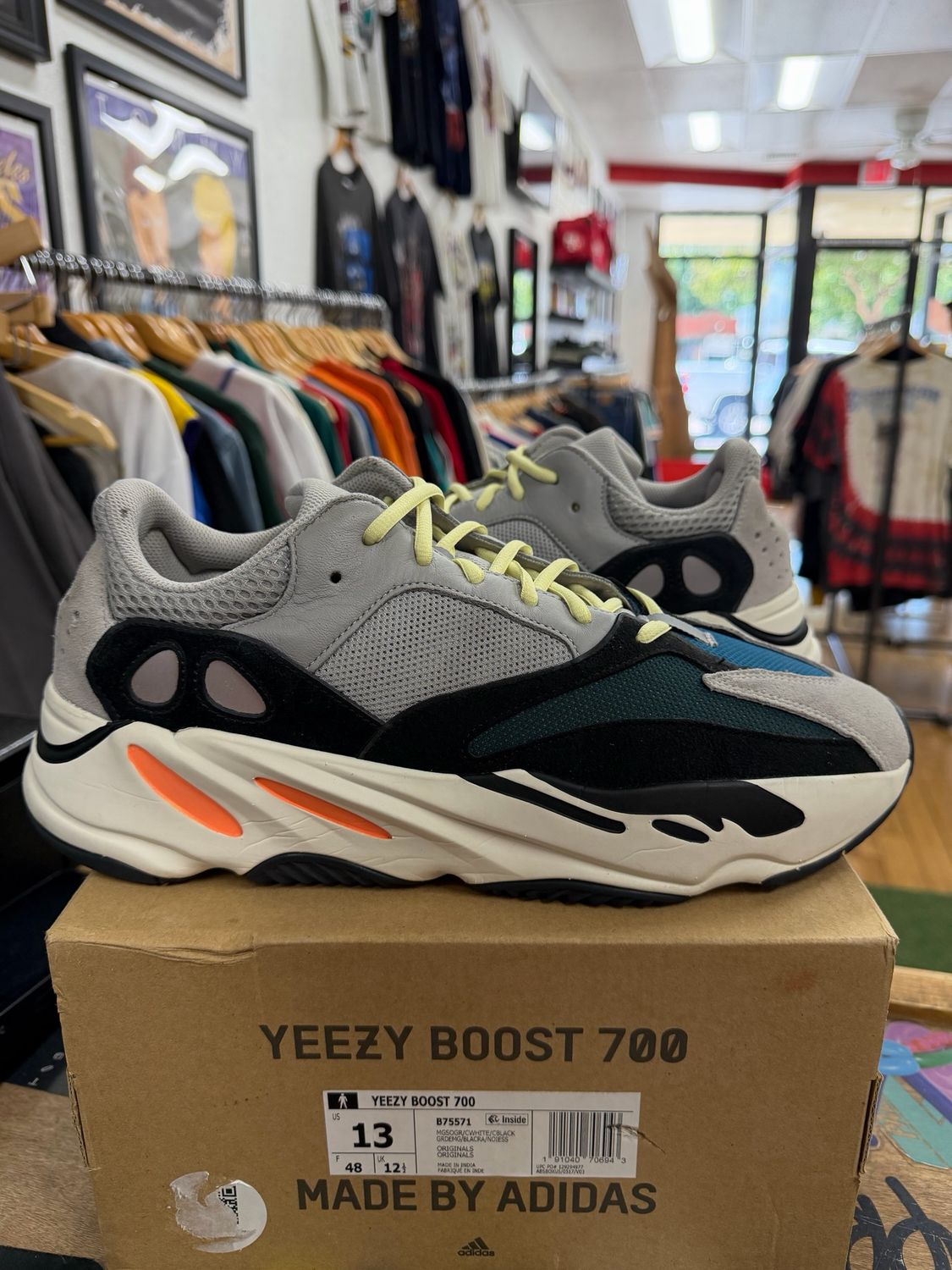 adidas Yeezy Boost 700 Wave Runner Size 13 (WORN)