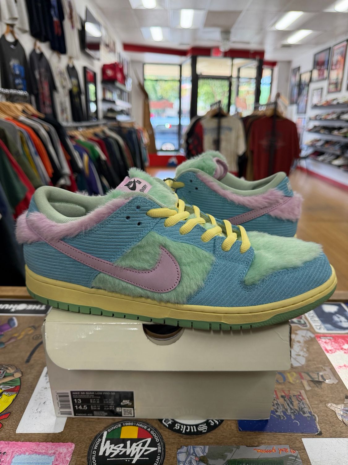 Nike SB Dunk Low Verdy Visty Size 13 (WORN)