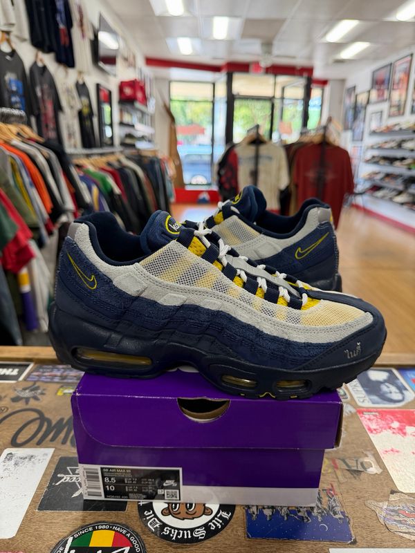Nike Air Max 95 SB Eric Koston Obsidian Speed Yellow Size 8.5 (WORN)