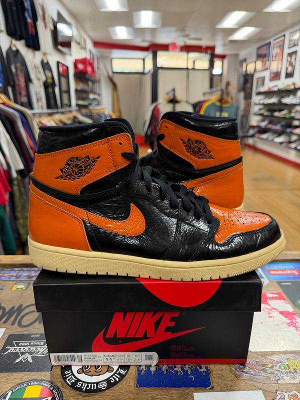 Jordan 1 Retro High Shattered Backboard 3.0 Size 11.5 (Lightly Worn)