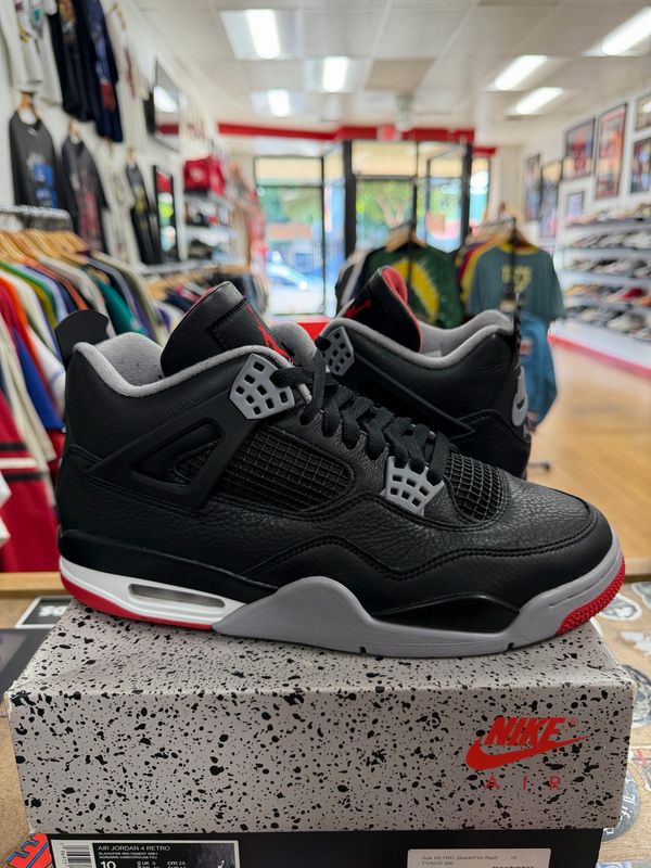 Jordan 4 Retro Bred Reimagined Size 10 (Pre-Owned)